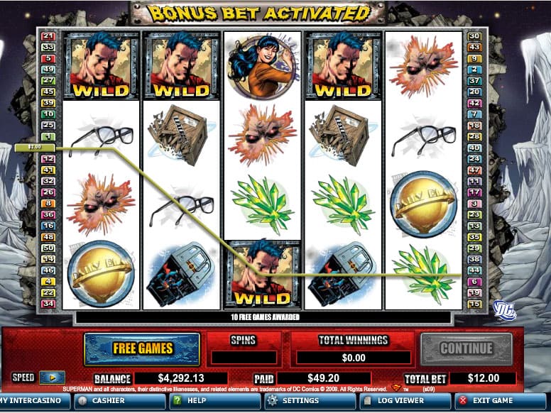 im Online Casino beim Superman Bonus Slot durch 3 Wilds auf den mittleren Walzen 10 Freispiele gewinnen 